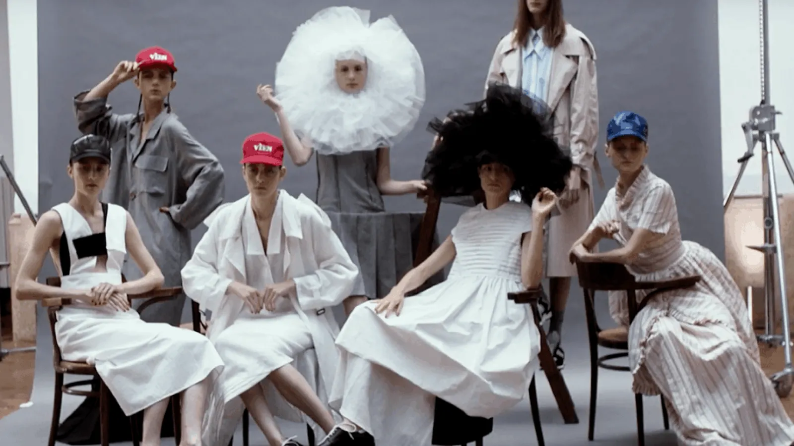 Vìen Spring/Summer 18 (Milan Fashion Week) Video Thumbnail