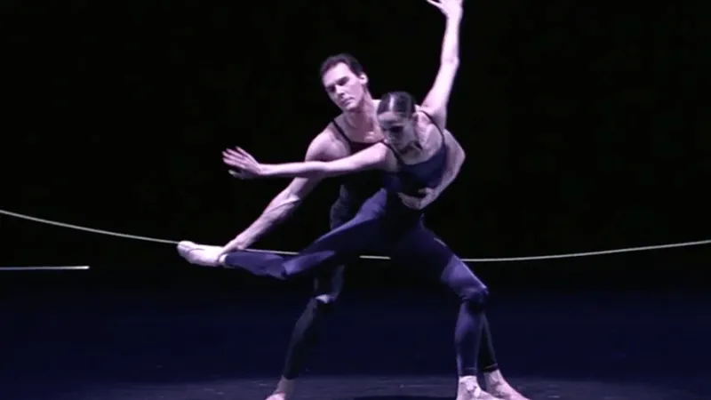 Present/s 1 & 2 - Official trailer (Het Nationale Ballet) Video Thumbnail