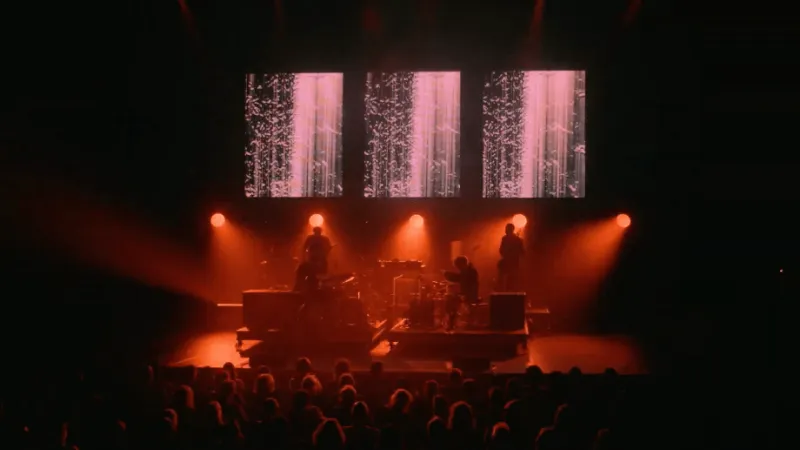 Steady (Live at Barbican - 24.04.2025) Video Thumbnail